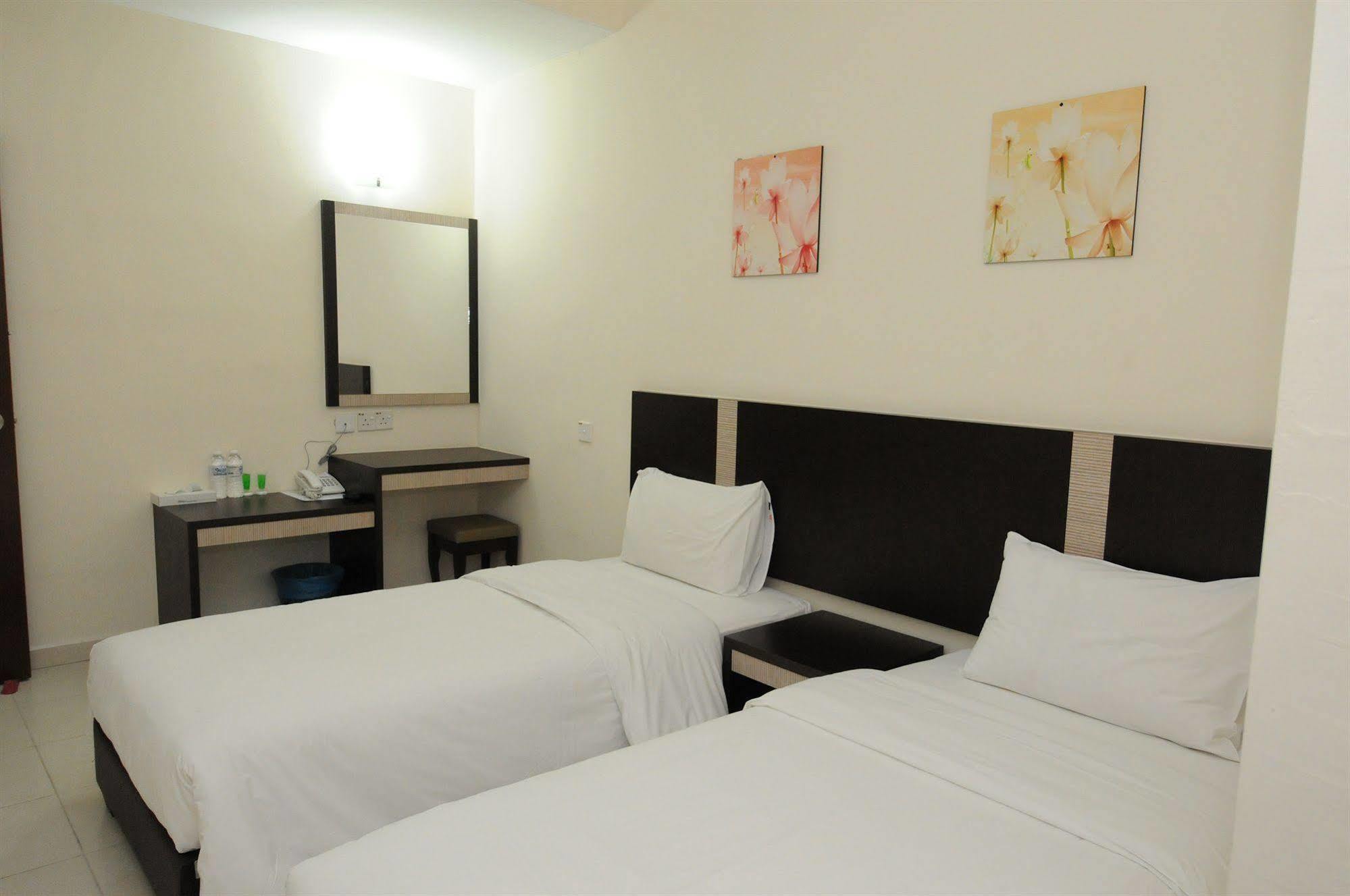 Nd Hotel Malacca Esterno foto